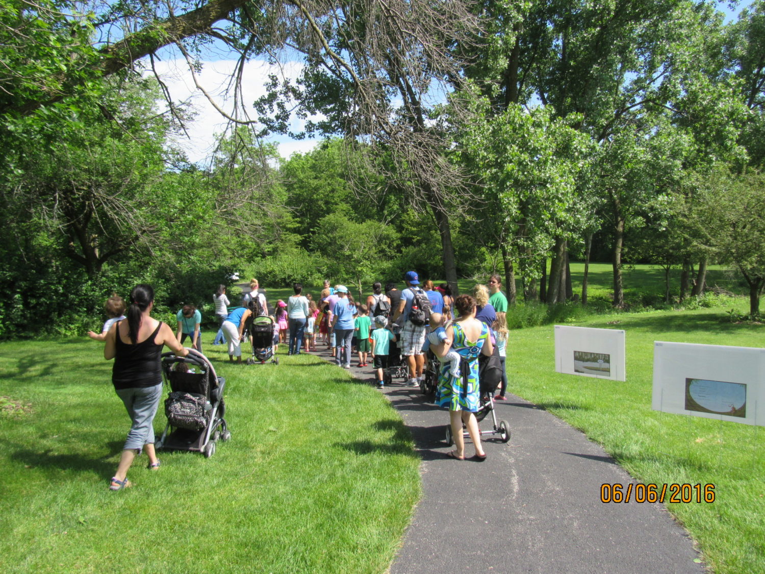 StoryWalk® Week: Celebrating StoryWalks and Story Strolls, Fountaindale Public Library