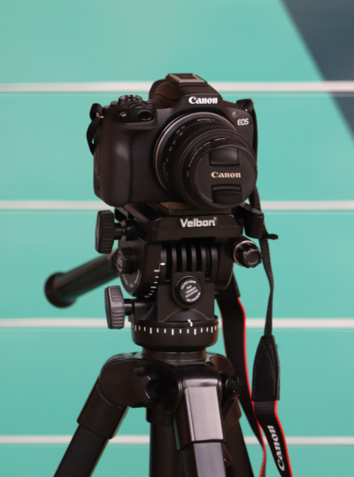 Studio 300 Spotlight: Canon EOS R50